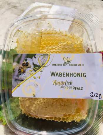 Wabenhonigstücke