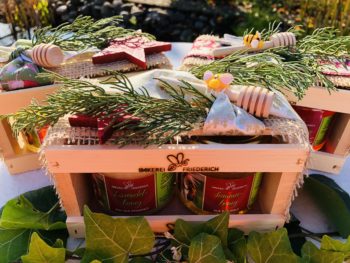 Honiggeschenk im Doppel in einer Holzkiste